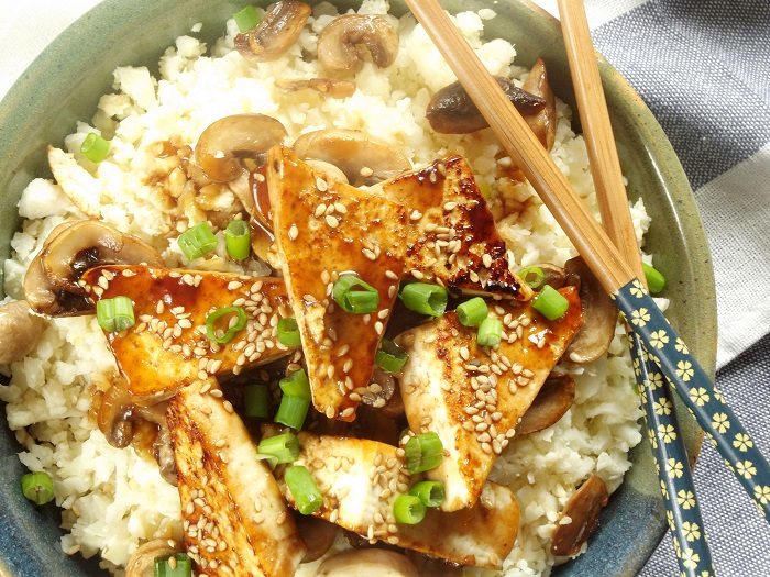 Hoisin Tofu with Mushrooms and Cauliflower Rice
