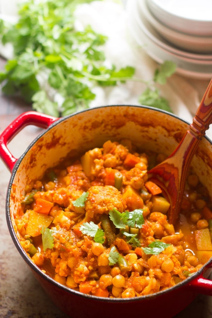 Easy Mixed Vegetable Curry - Connoisseurus Veg