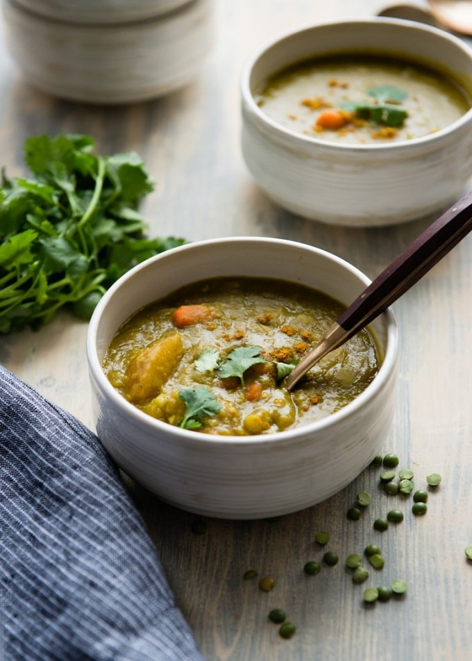 Slow Cooker Vegetarian Split Pea Soup
