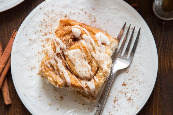 Overhead Close up of a Vegan Cinnamon Roll on a Plate