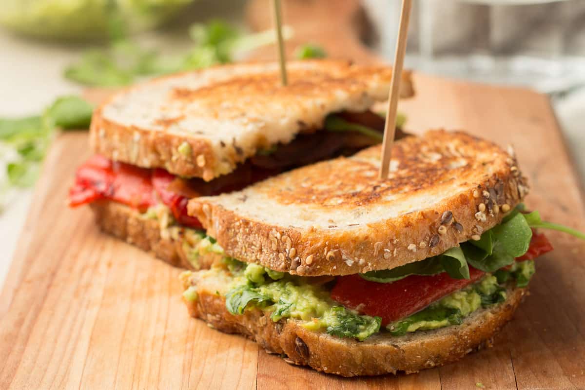 Grilled Avocado Sandwich - Connoisseurus Veg