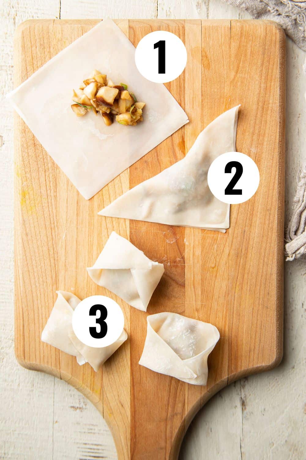 Graphic showing three numbered stages of shaping vegan wontons.