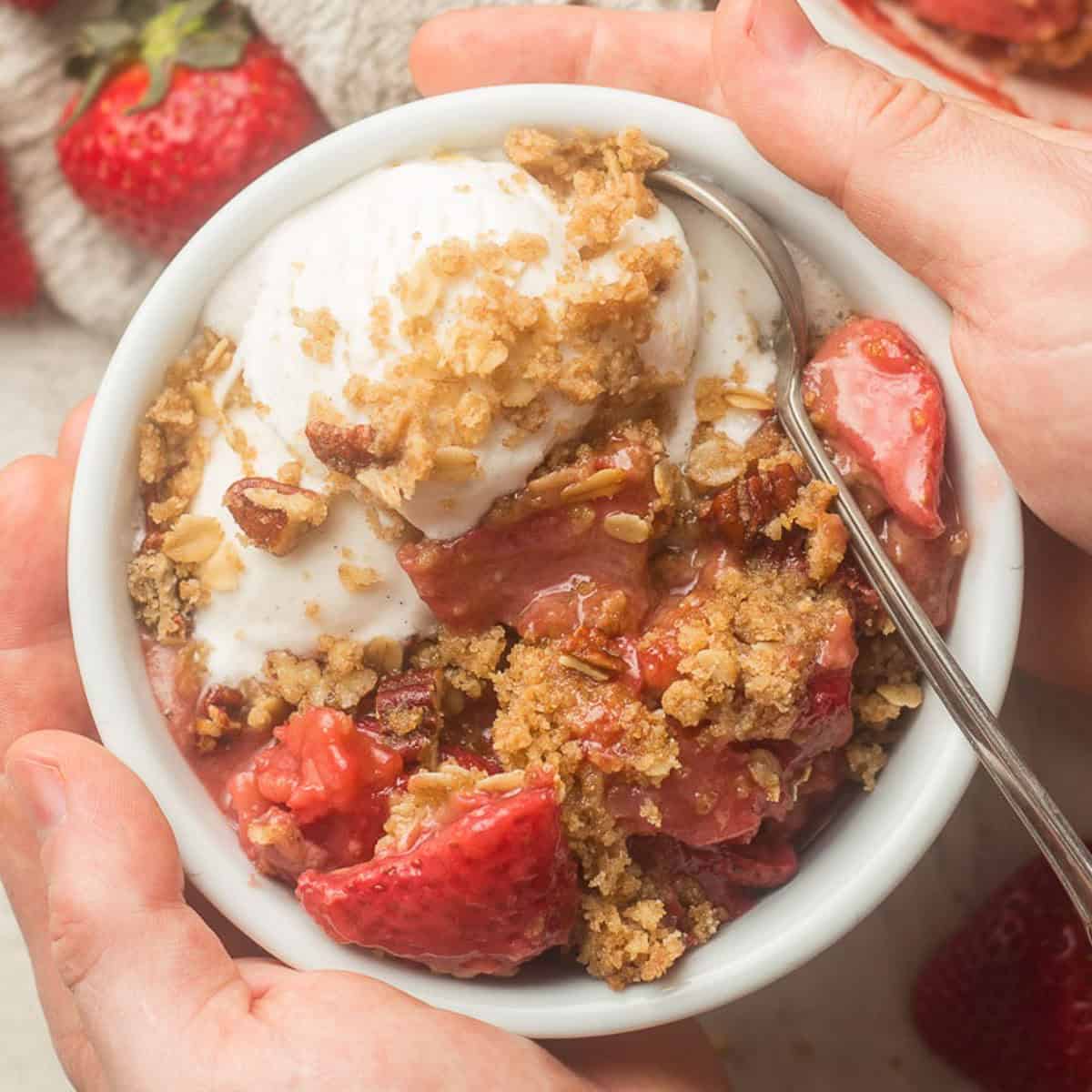 Vegan Strawberry Crisp