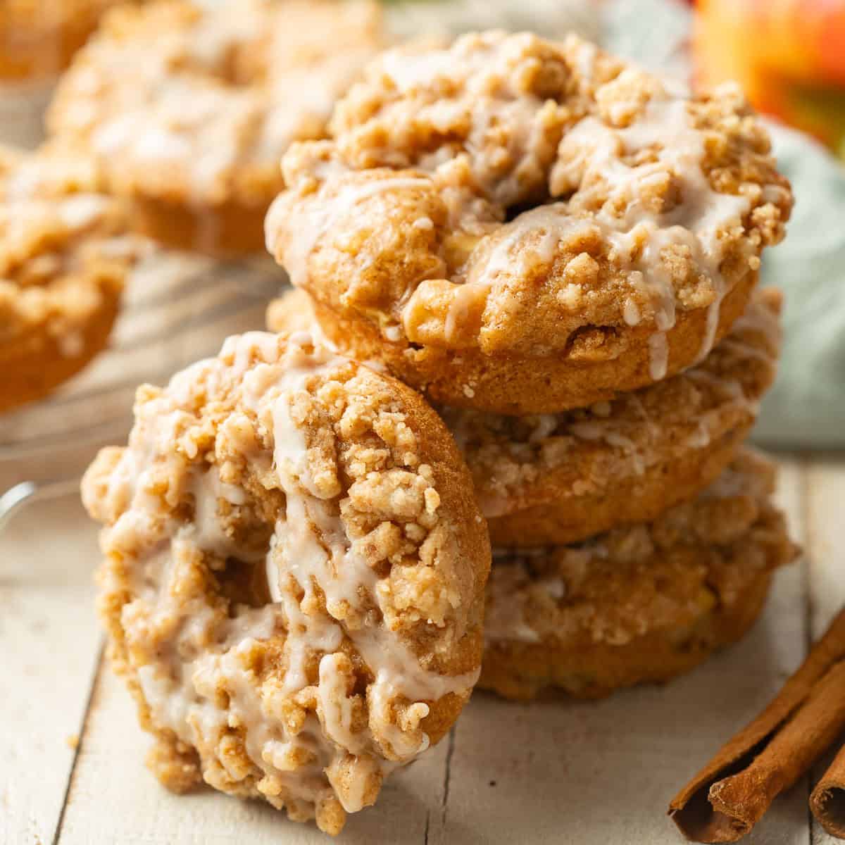 Vegan Apple Crumble Doughnuts