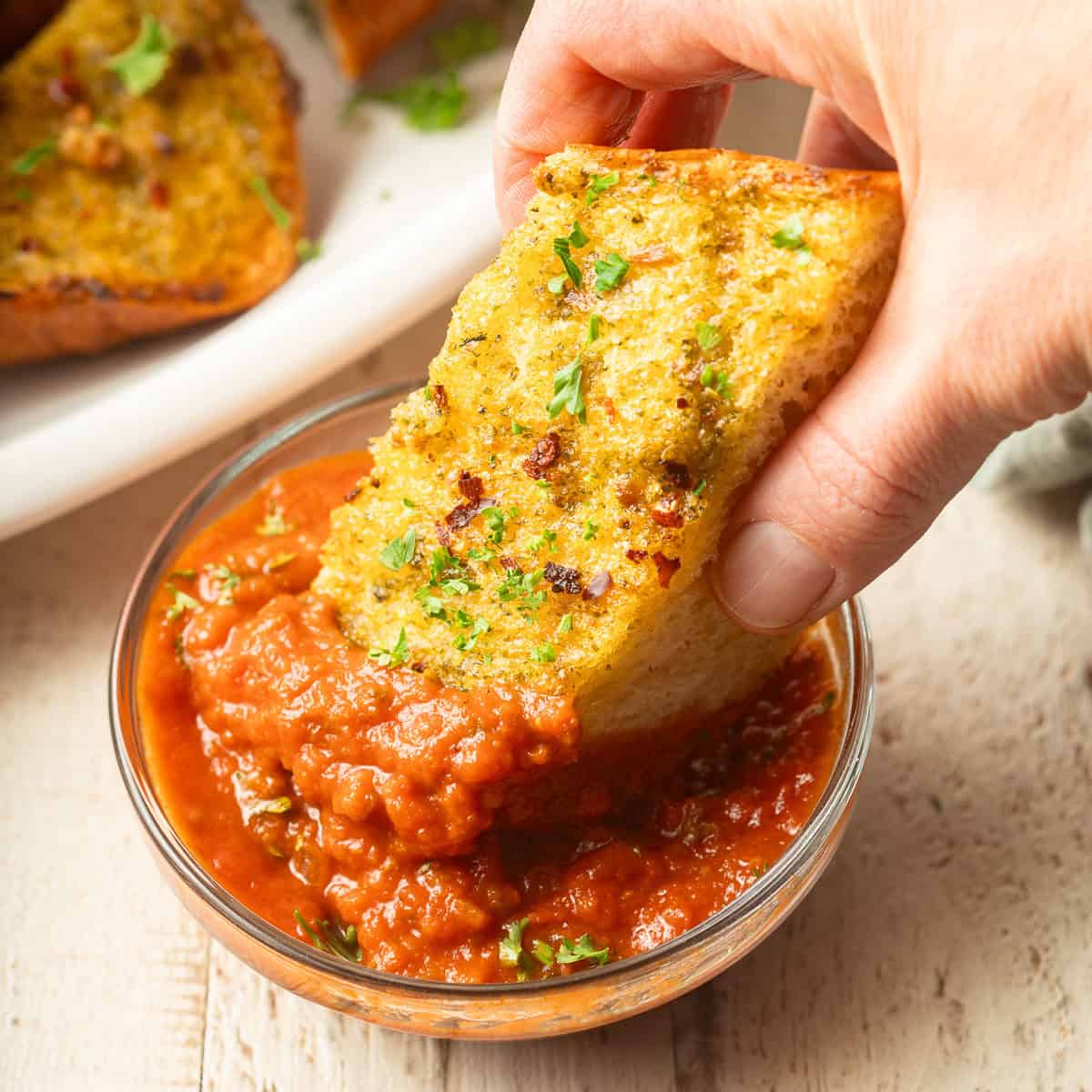 Vegan Roasted Garlic Bread
