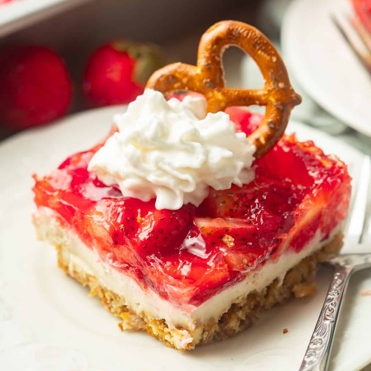 Vegan Strawberry Pretzel Salad